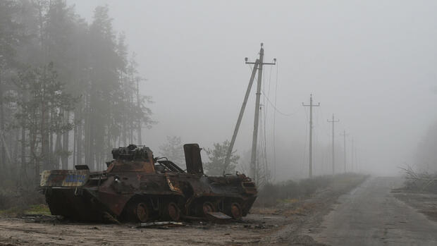 Ukraine-Krieg: Russland zieht Truppen aus Cherson ab und erwähnt Überschwemmungs-Gefahr – Staudamm-Angriff befürchtet