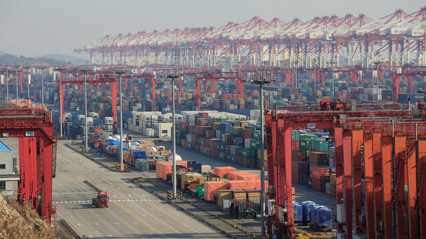 Konjunktur: Chinas Exporte schrumpfen erstmals seit mehr als zwei Jahren