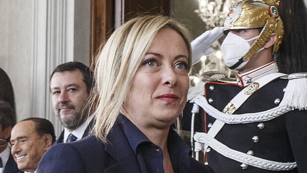 Italien : Rechtes Bündnis am Ziel: Giorgia Meloni als Regierungschefin vereidigt