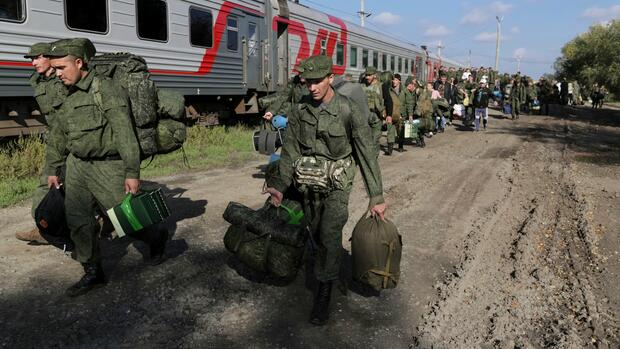 Ukraine-Krieg: Zur Hilfe bei der Mobilisierung verpflichtet: Auch deutsche Banken könnten zu Handlangern des Kremls werden