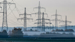 Energieversorgung: Blackout im Winter: Bundesamt rechnet mit Stromausfällen – Grüne warnen vor Panikmache