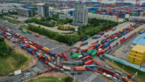 Konjunktur: „Frostige Zeiten“: DIHK erwartet für 2023 nur noch 2,5 Prozent weltweites Wachstum