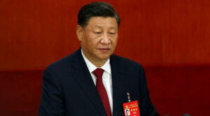Parteikongress in China: Xi Jinping warnt vor „gefährlichen Stürmen“ und droht erneut Taiwan