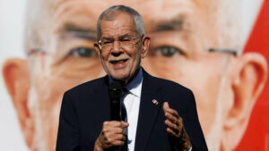 Präsidentenwahl hat begonnen: Alexander Van der Bellen: Warum der Bändiger der österreichischen Politik auf den Wahlsieg hoffen kann