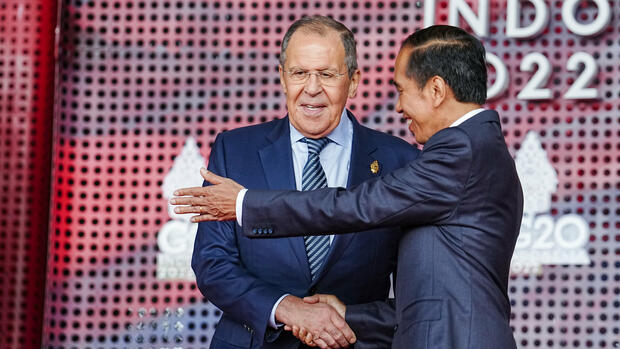 Sergej Lawrow bei G20: Russlands Außenminister hat die wenigste Macht, aber die meiste Aufmerksamkeit