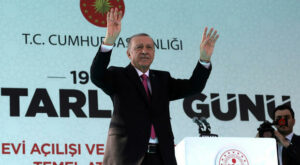 Türkei: Erdogan schlägt Volksabstimmung über das Kopftuch vor