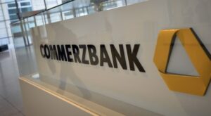 Künftig Vorsicht: Commerzbank-Aktie: Commerzbank-Filialabbau hätte langsamer vollzogen werden sollen