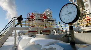 EU-Sanktionen: Russische Ölexporte brechen ein – Kasachstan will Deutschland beliefern