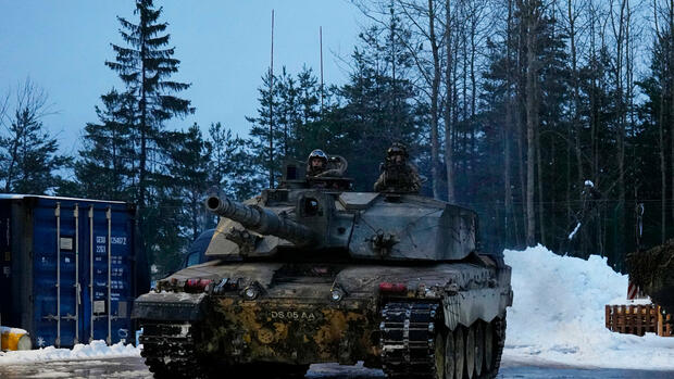 Stryker, Challenger, Stridsfordon : Diese Panzer sind bald neben Leopard und Abrams in der Ukraine im Einsatz