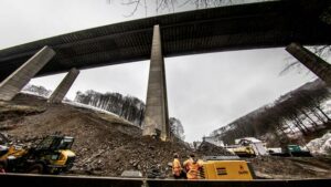 Straßenbauverwaltung: Bilanz für Autobahn GmbH fällt ernüchternd aus