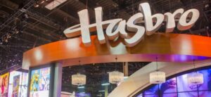 Schwaches Weihnachtsquartal: Hasbro-Aktie an der NASDAQ vorbörslich tiefrot: Hasbro streicht 15 Prozent der Stellen