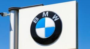 Nächste Fahrzeuggeneration: BMW-Aktie nachböslich schwächer: BMW investiert Millionen in E-Auto-Fertigung in Mexiko