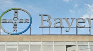 Bei Typ-2-Diabetes: Bayer-Aktie unter Druck: EU-Zulassung für Bayers Nierenmedikament Kerendia erweitert