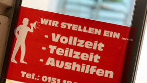 Ifo-Beschäftigungsbarometer: Unternehmen wollen etwas weniger neu einstellen – doch Fachkräfte bleiben weiter gefragt