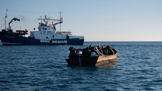 Italien: Mindestens 33 Tote bei Bootsunglück mit Migranten