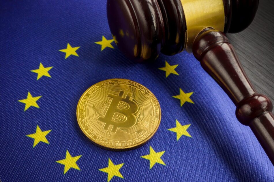 EU-Flagge mit Bitcoin