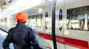 Tarifverhandlungen: Bahn-Gewerkschaft EVG fordert zwölf Prozent mehr Lohn – und erwartet Streiks