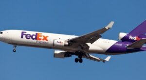 Ausblick kommt gut an: FedEx-Aktie springt an der NYSE hoch: FedEx übertrifft Erwartungen trotz Gewinnrückgang - UBS hebt Ziel für Fedex