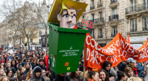 Frankreich: Proteste gegen französische Rentenreform schlagen in Gewalt um