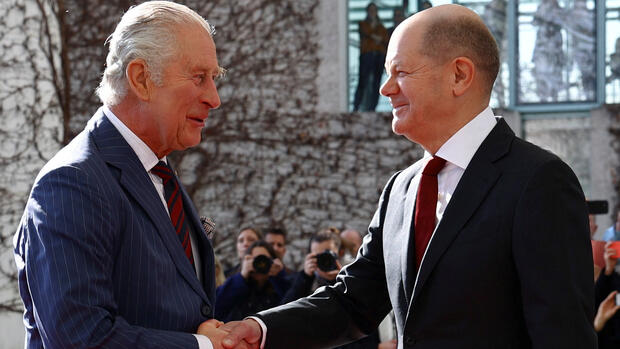 Staatsbesuch: König Charles III. verscheucht die bösen Brexit-Geister