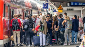 Studie: DIW: Neun-Euro-Ticket führte nicht zum nachhaltigen Umstieg auf Busse und Bahnen