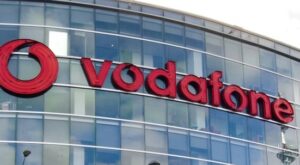 Umkämpfter Mobilfunkmarkt: Vodafone-Aktie zieht an: Vodafones kriselndes Spanien-Geschäft weckt wohl Interesse von Investoren