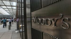 Moody's on De-Dollarization: Rating Agency Labels US Debt Default a 'Near-Term Danger to the Dollar's Position' – Economics Bitcoin News