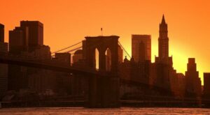 New York: Deutsch-amerikanisches Bauwerk: New Yorks Brooklyn Bridge wird 140