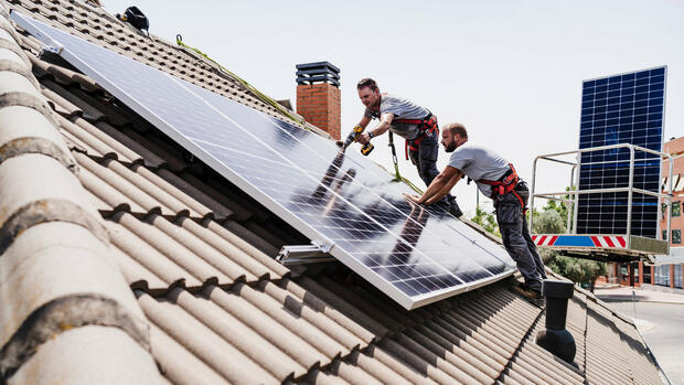 Solarenergie: Habeck will Solar-Ausbau mit neuen Instrumenten beschleunigen