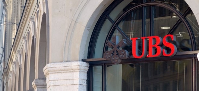 Fundamentales Problem: UBS- und CS-Aktien: UBS nach Übernahme der Credit Suisse laut Ökonom Brunetti zu groß