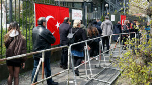 Wahl in der Türkei: Türkische Opposition beklagt Wahl-Unregelmäßigkeiten