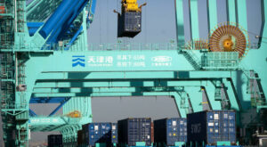 Handel: Chinas Exporte brechen im Mai ein