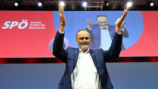 SPÖ-Parteitag: Mit heiserer Stimme an die Spitze – SPÖ in Österreich mit neuem Chef