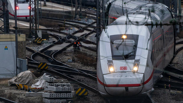 Tarifkonflikt: Bahn und EVG wollen ab Montag fünf Tage lang verhandeln