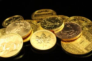 Investment-Vergleich: Gold Stablecoins vs. Barren und Münzen