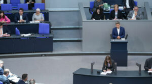 Kurz vor der Sommerpause : Eklat im Bundestag: Abstimmung über Energieeinspargesetz geplatzt