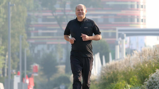 Bundeskanzler : Scholz beim Joggen verletzt – Wahlkampftermine in Hessen abgesagt