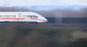 Deutsche Bahn: Wissing: Bund und Bahn starten milliardenschwere Sanierung des Schienennetzes