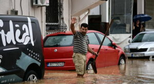 Naturkatastrophe: Überschwemmungen in Griechenland: Kein Strom, kein Verkehr, kein Trinkwasser