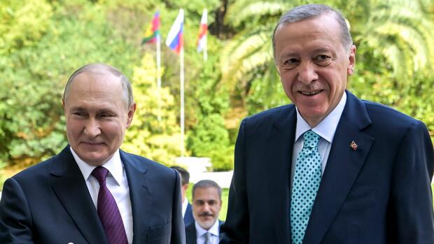 Ukrainekrieg: Treffen mit Erdogan: Putin verweigert sich einem neuen Getreidedeal