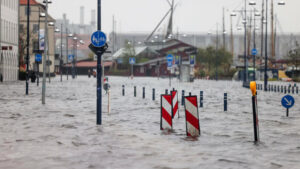 Sturmflut: Rekordhochwasser an der Ostsee – Sorge bereiten einige Deiche