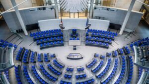 Fehlzeiten : Diese Abgeordneten fehlen am häufigsten im Bundestag