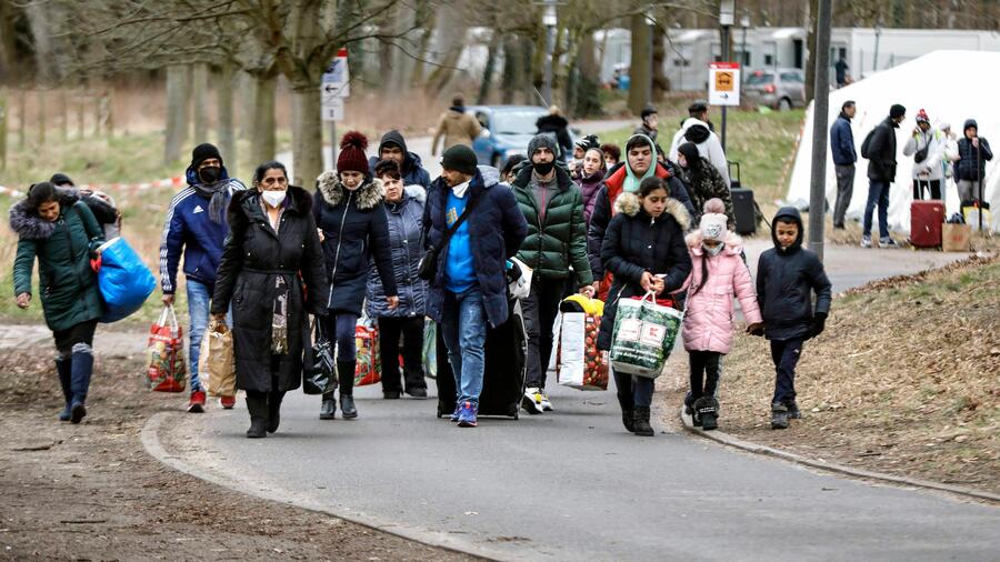 Arbeitsmarkt: Landkreise wollen Arbeitspflicht für alle Flüchtlinge