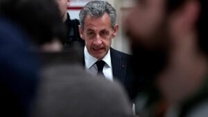 Frankreich: Mildere Strafe für Sarkozy in Affäre um überhöhte Wahlkampfkosten