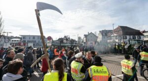 Sicherheitsbedenken: Aggressive Demonstranten lassen Grünen-Aschermittwoch platzen