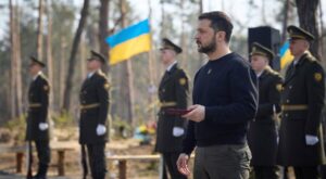 Ukraine-Krieg: Selenski dringt auf weitere Hilfe aus den USA – Heftige Kämpfe in der Ukraine