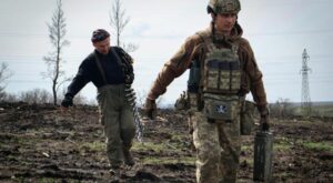 Ukraine-Krieg: Wie Tschechien 800.000 Artilleriegranaten beschaffen will