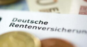 Altersvorsorge: Rente: Gemessen an der Wirtschaftskraft gehen die Kosten zurück