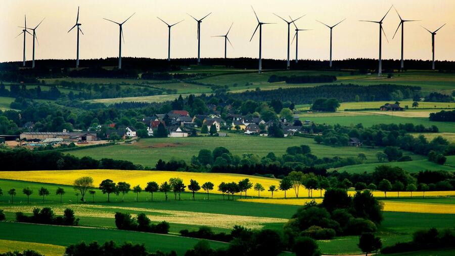 Emissionen : Stärkster Rückgang seit 1990: Deutschland schafft Klimaziel für 2023