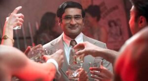 Kumail Nanjiani in Staffel 4 dabei